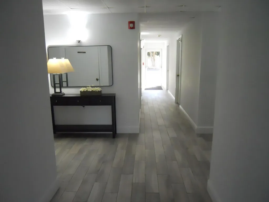 250 NE 20 Street Boca Raton FL 33431
