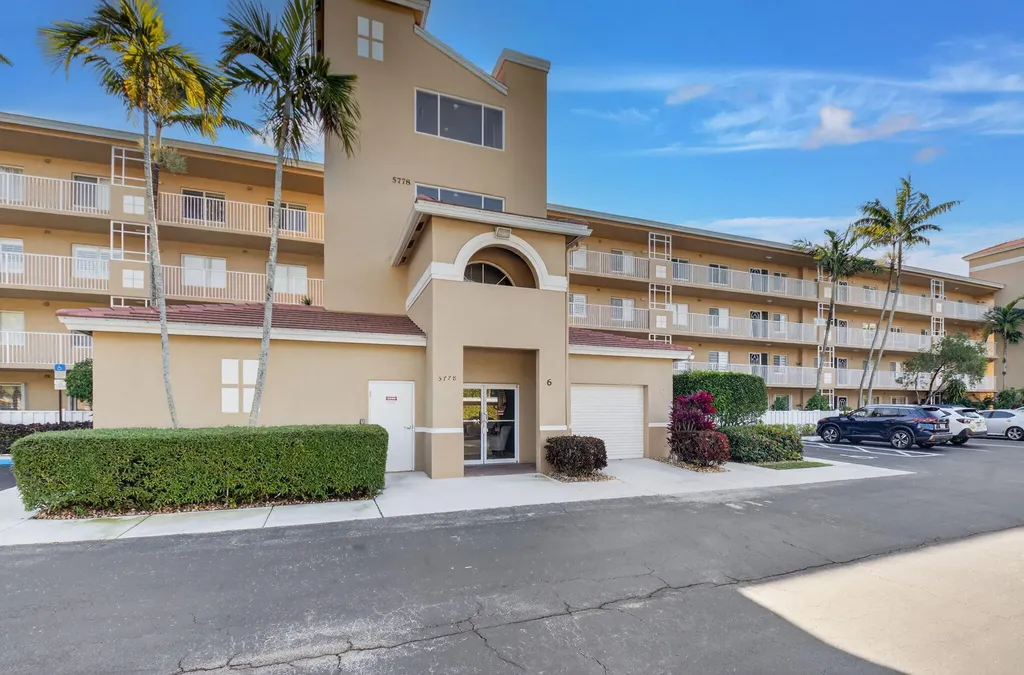 5778 Crystal Shores Drive Boynton Beach FL 33437