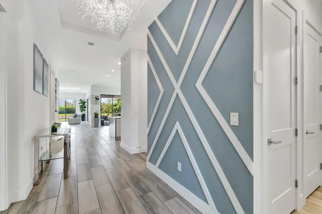 2828 Gin Berry Way West Palm Beach FL 33401