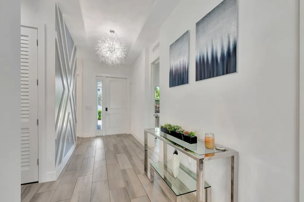 2828 Gin Berry Way West Palm Beach FL 33401