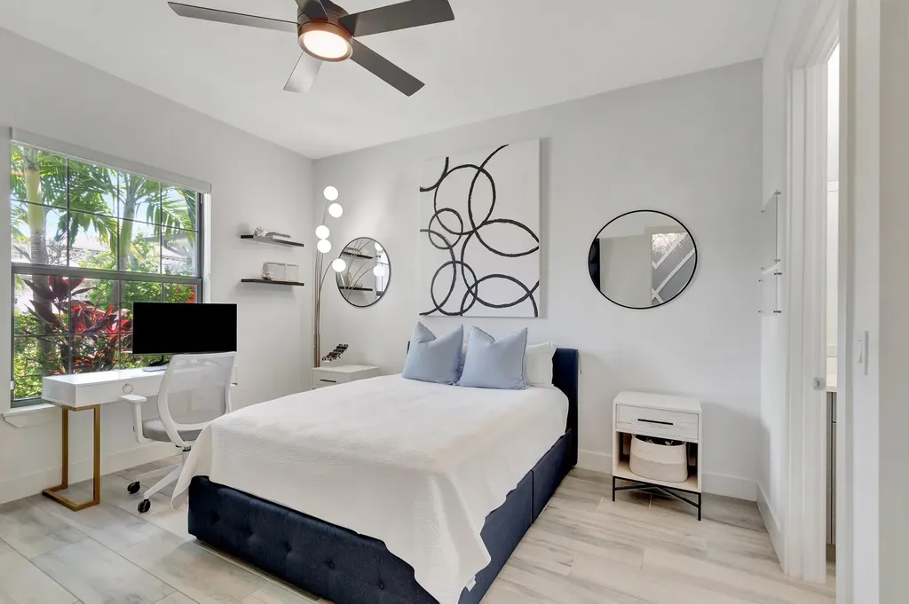 2828 Gin Berry Way West Palm Beach FL 33401