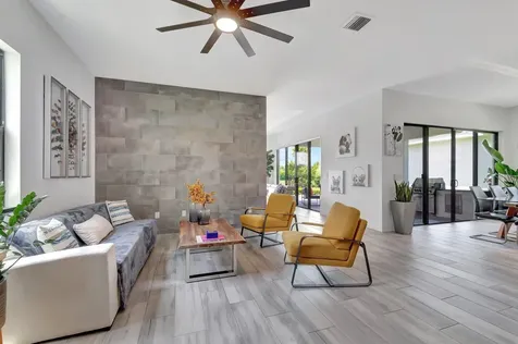 2828 Gin Berry Way West Palm Beach FL 33401