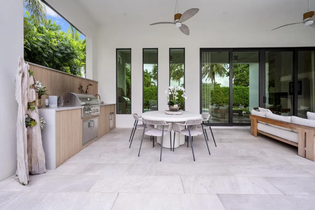 401 NE 2nd Street Boca Raton FL 33432