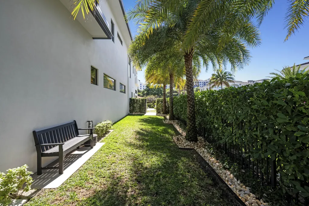 401 NE 2nd Street Boca Raton FL 33432