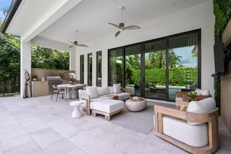 401 NE 2nd Street Boca Raton FL 33432