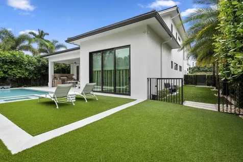 401 NE 2nd Street Boca Raton FL 33432