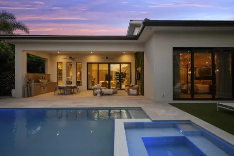 401 NE 2nd Street Boca Raton FL 33432