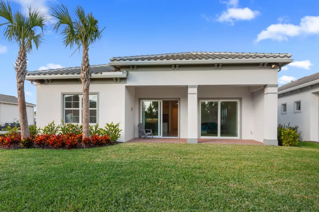 10717 Northbrook Circle Palm Beach Gardens FL 33412