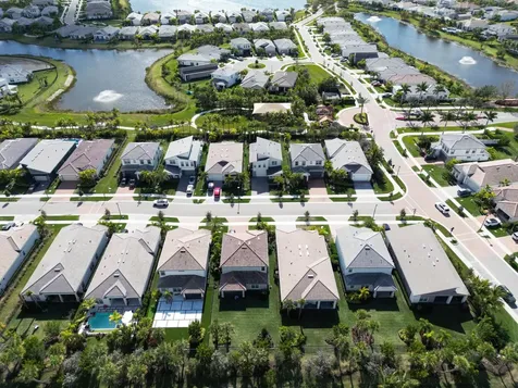 10717 Northbrook Circle Palm Beach Gardens FL 33412