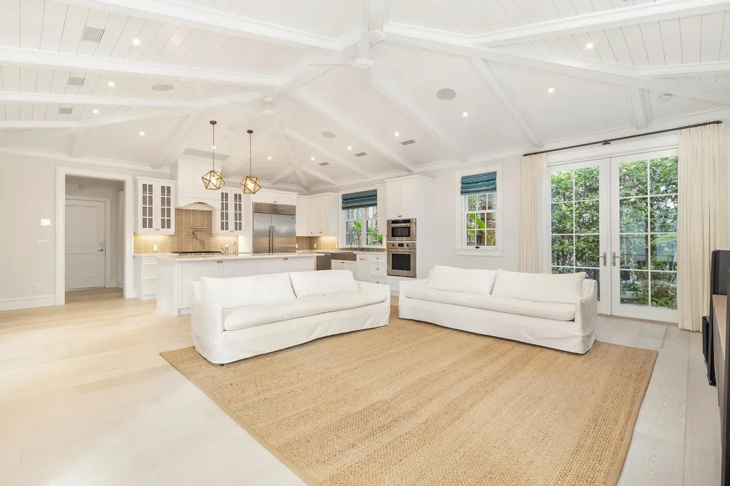216 Sandpiper Drive Palm Beach FL 33480