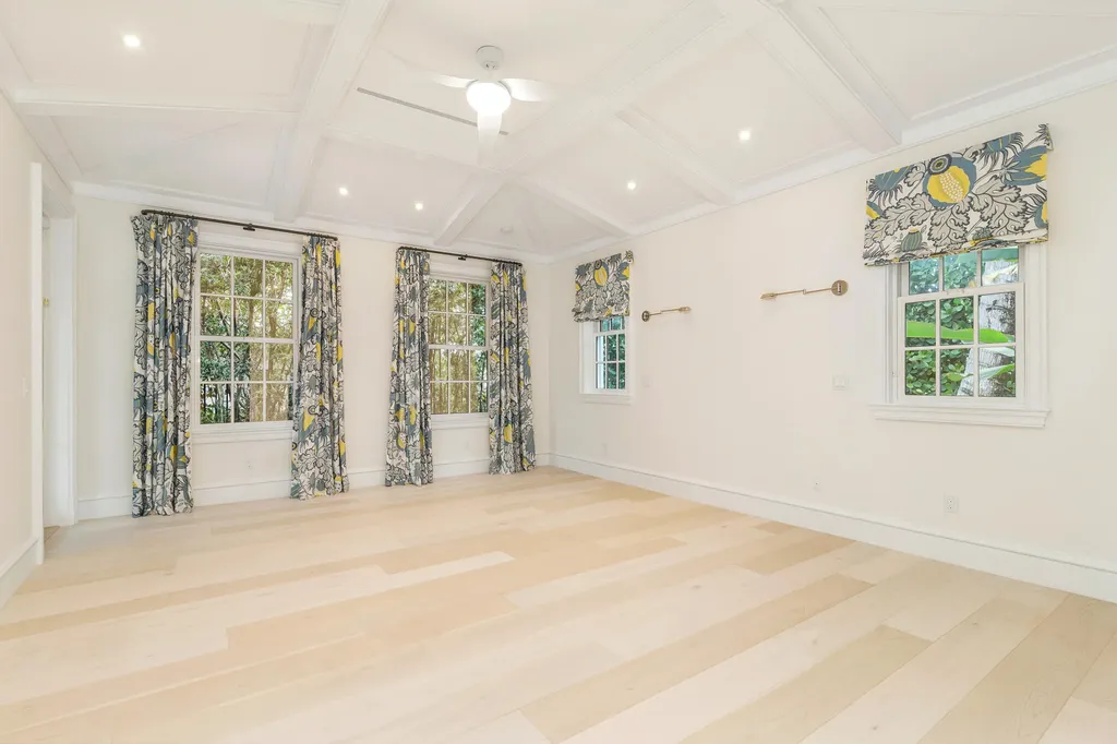 216 Sandpiper Drive Palm Beach FL 33480