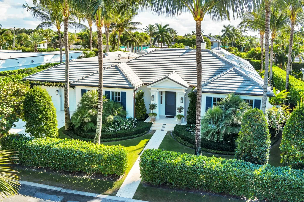 216 Sandpiper Drive Palm Beach FL 33480