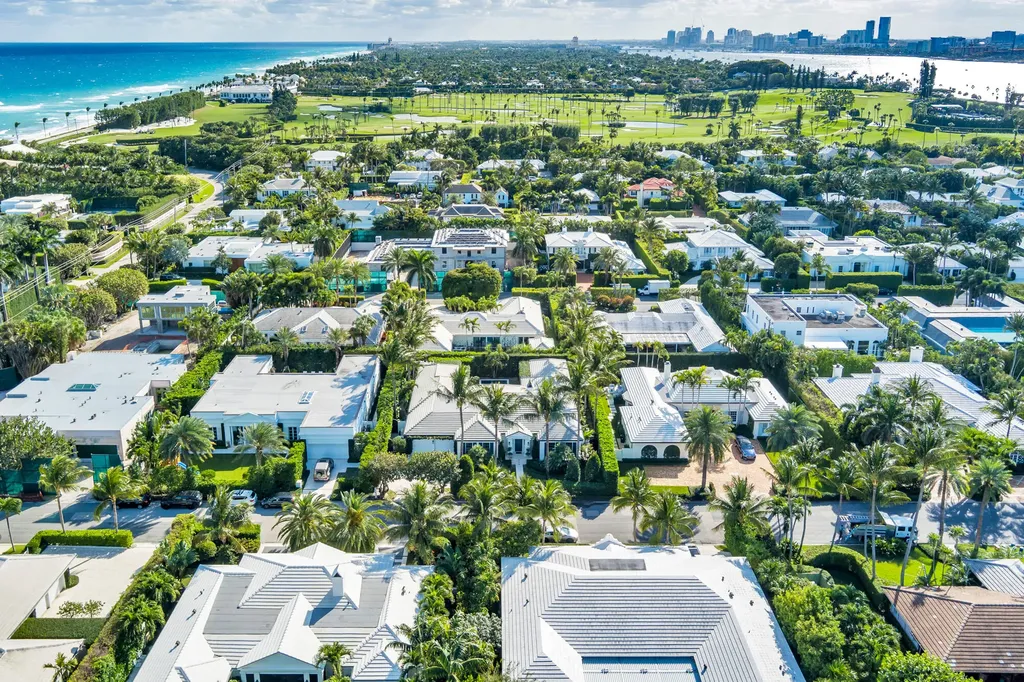 216 Sandpiper Drive Palm Beach FL 33480