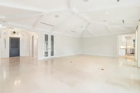 216 Sandpiper Drive Palm Beach FL 33480