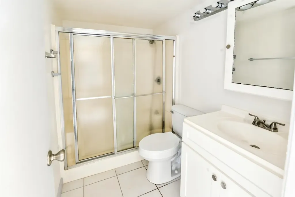 164 Andover G West Palm Beach FL 33417