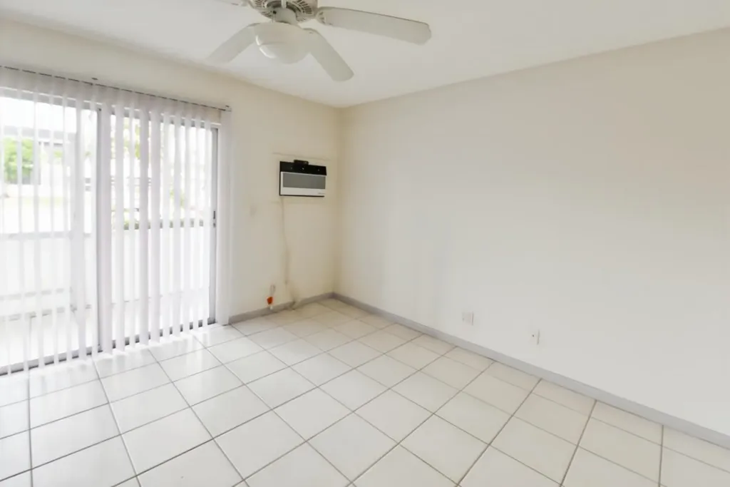 164 Andover G West Palm Beach FL 33417