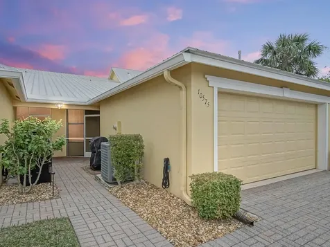 10575 SW Cam Run Port St Lucie FL 34987