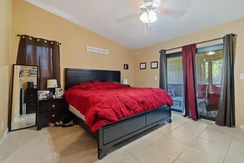 6194 Pine Tree Lane Tamarac FL 33319