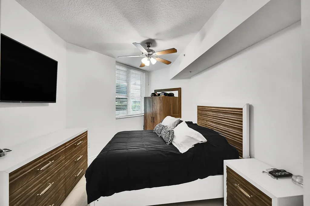 350 N Federal Highway Boynton Beach FL 33435