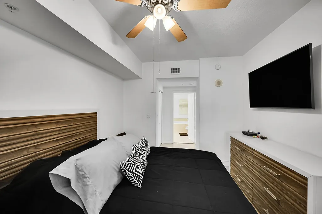 350 N Federal Highway Boynton Beach FL 33435