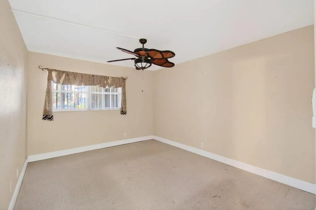 393 Flanders I Delray Beach FL 33484