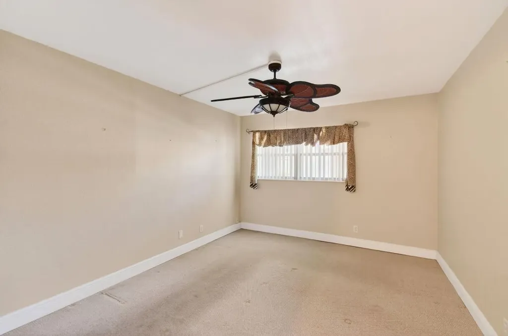 393 Flanders I Delray Beach FL 33484
