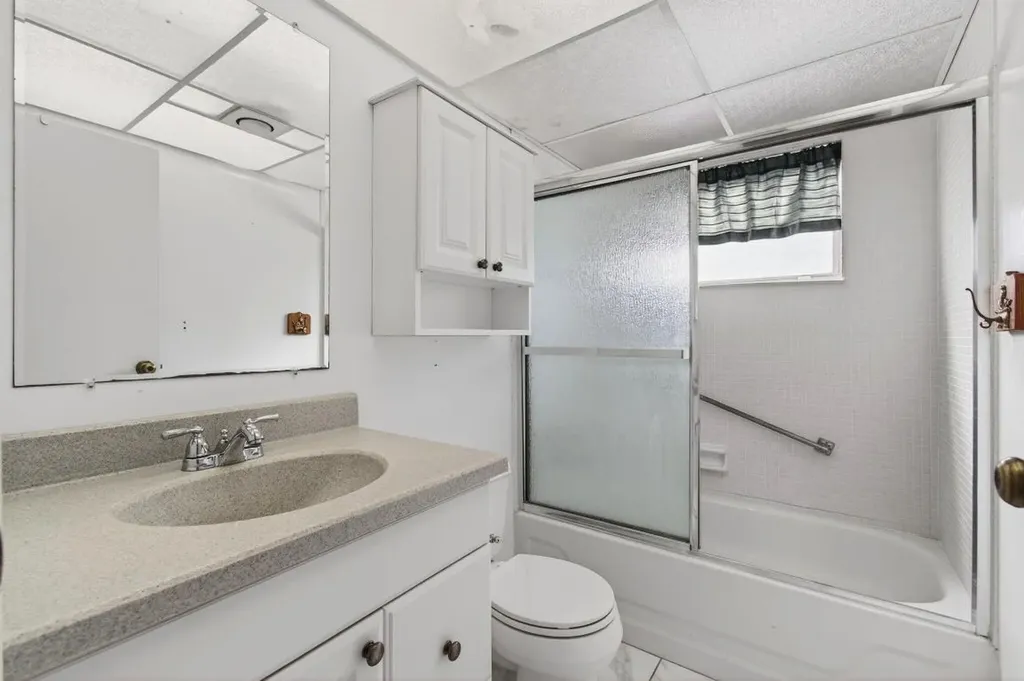 393 Flanders I Delray Beach FL 33484