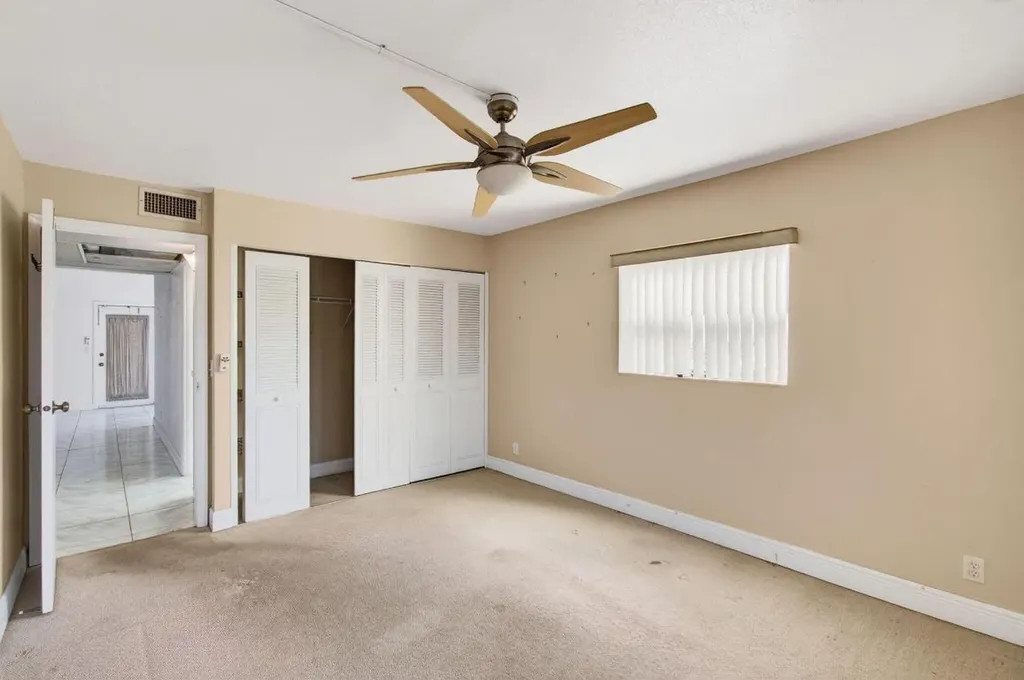 393 Flanders I Delray Beach FL 33484