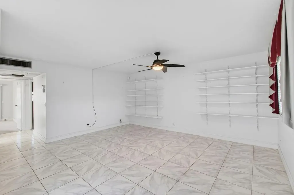 393 Flanders I Delray Beach FL 33484