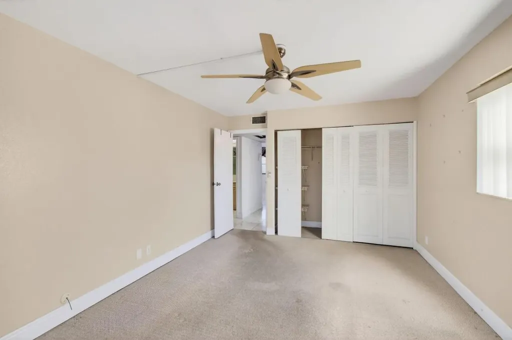 393 Flanders I Delray Beach FL 33484
