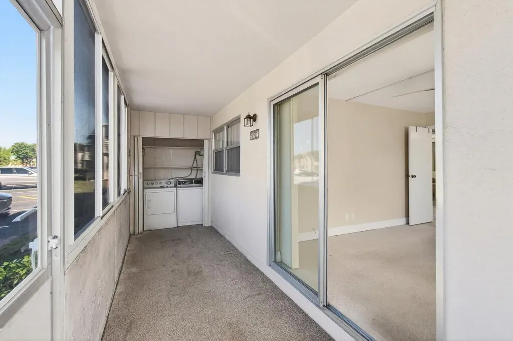 393 Flanders I Delray Beach FL 33484