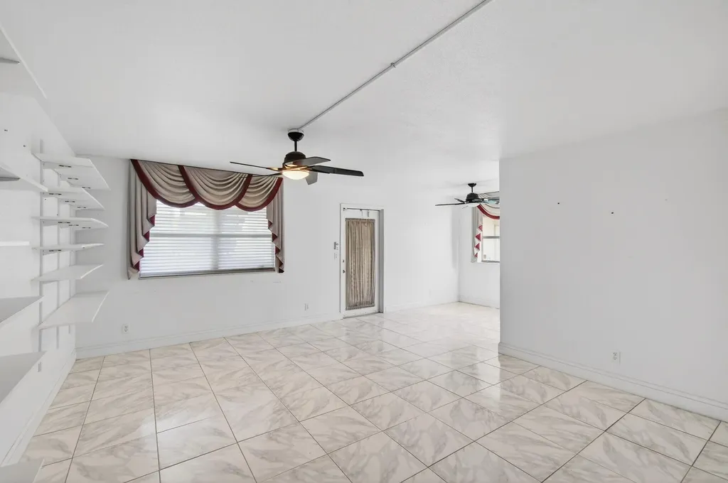 393 Flanders I Delray Beach FL 33484