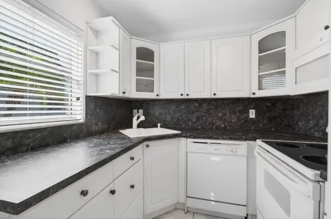 393 Flanders I Delray Beach FL 33484