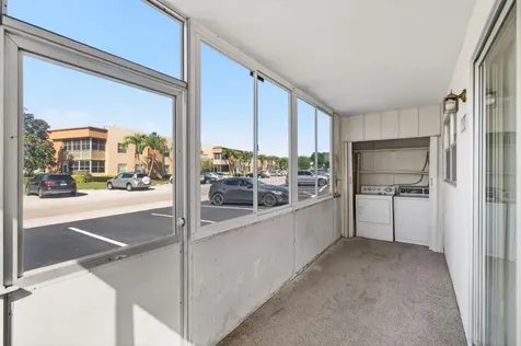 393 Flanders I Delray Beach FL 33484