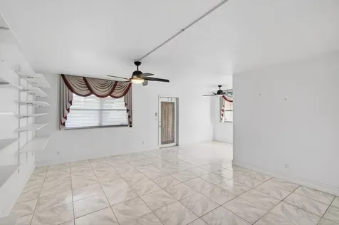 393 Flanders I Delray Beach FL 33484