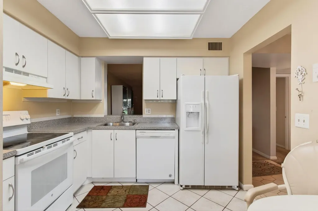 14701 Cumberland Drive Delray Beach FL 33446