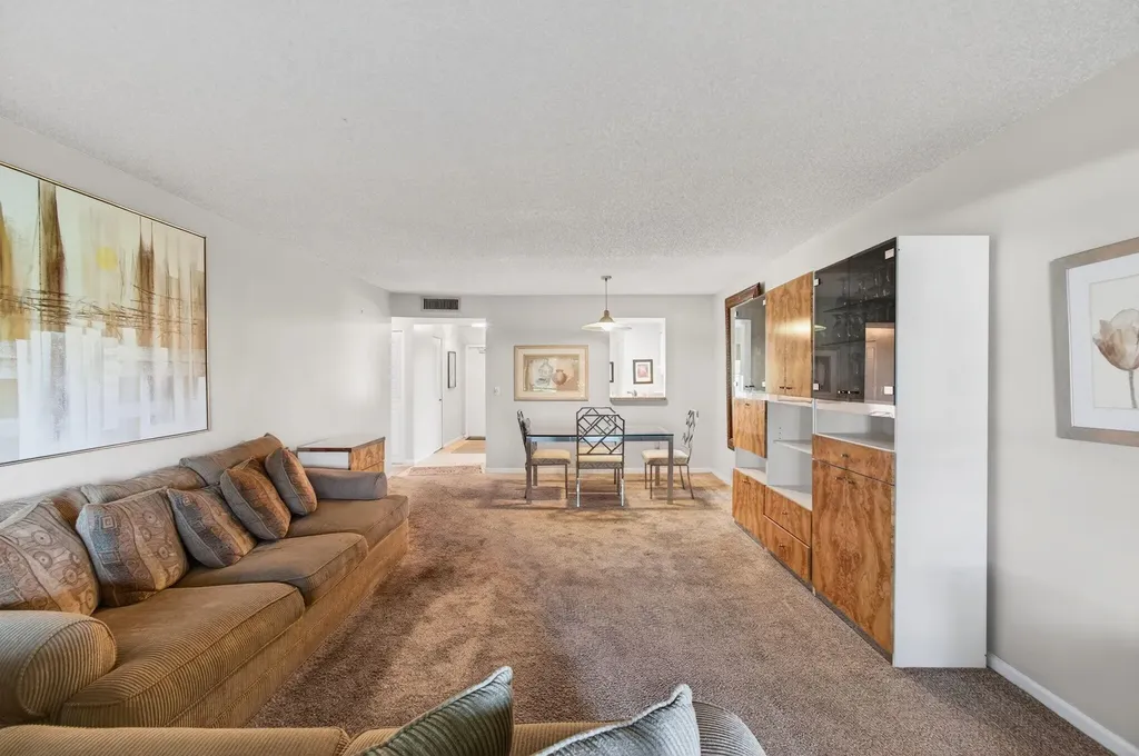 14701 Cumberland Drive Delray Beach FL 33446