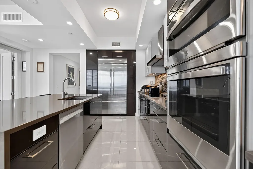 2 Water Club Way North Palm Beach FL 33408