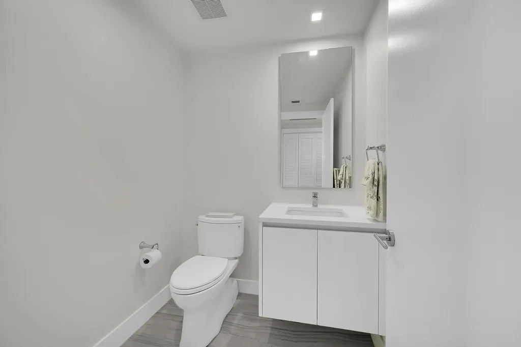 730 N Ocean Boulevard Pompano Beach FL 33062
