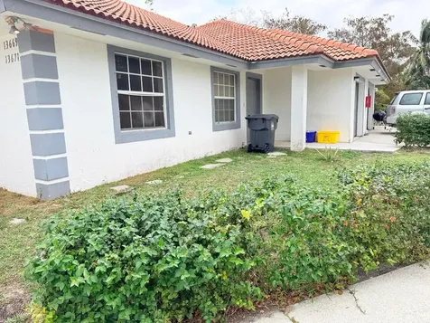 13675 Yarmouth Court Wellington FL 33414