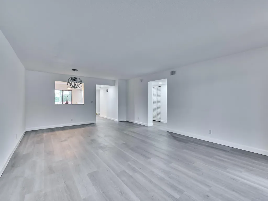 6193 Pointe Regal Circle Delray Beach FL 33484
