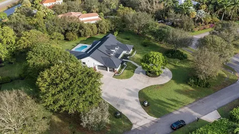 15865 Hiller Street Wellington FL 33414