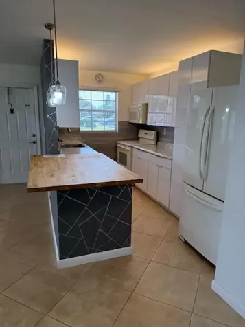 115 Lakes End Drive Fort Pierce FL 34982