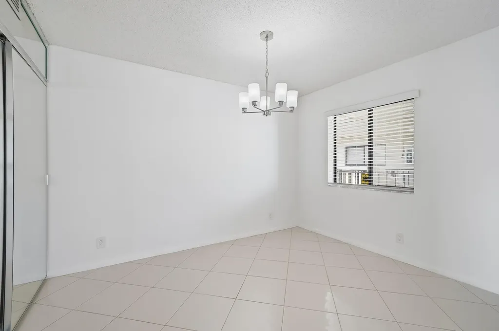 5130 Las Verdes Circle Delray Beach FL 33484