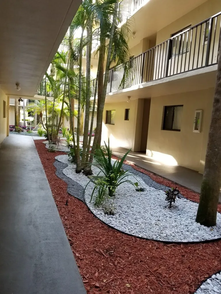 5130 Las Verdes Circle Delray Beach FL 33484