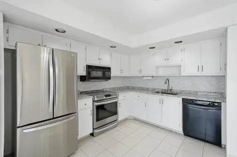 5130 Las Verdes Circle Delray Beach FL 33484