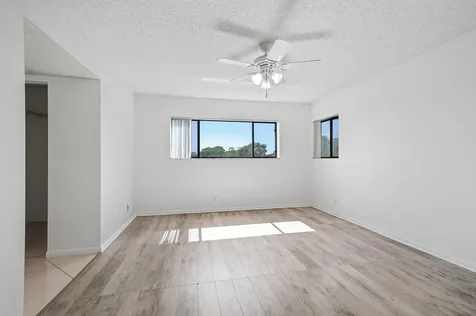 5130 Las Verdes Circle Delray Beach FL 33484