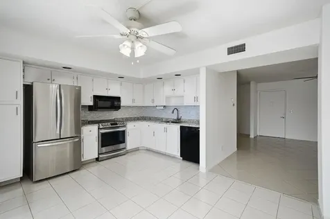 5130 Las Verdes Circle Delray Beach FL 33484