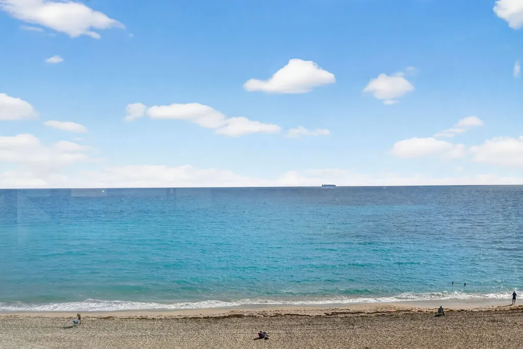 2850 S Ocean Boulevard Palm Beach FL 33480