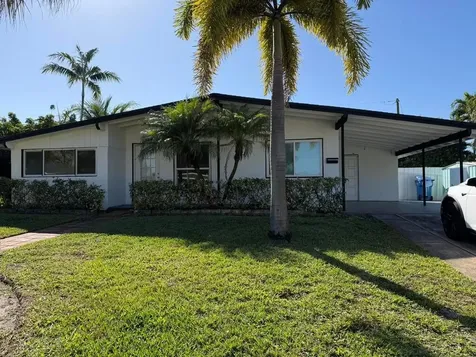1014 W Drew Street Lantana FL 33462